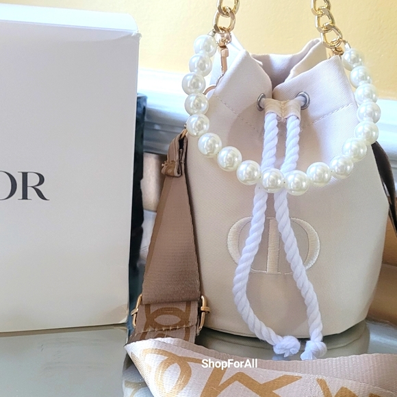 Dior - Picture 6 of 12